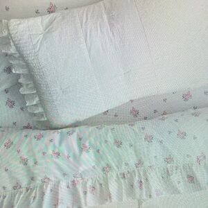Floral White Bedding Set
